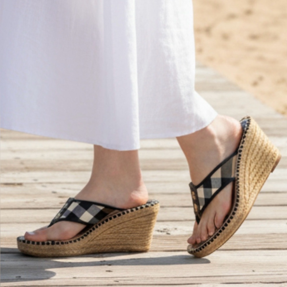Burberry Black and Tan Wedge Sandals size 41 - Picture 10 of 10